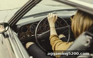 真人电子游戏爆分频率深度解析：经典与视频老虎机的差异及理性玩法